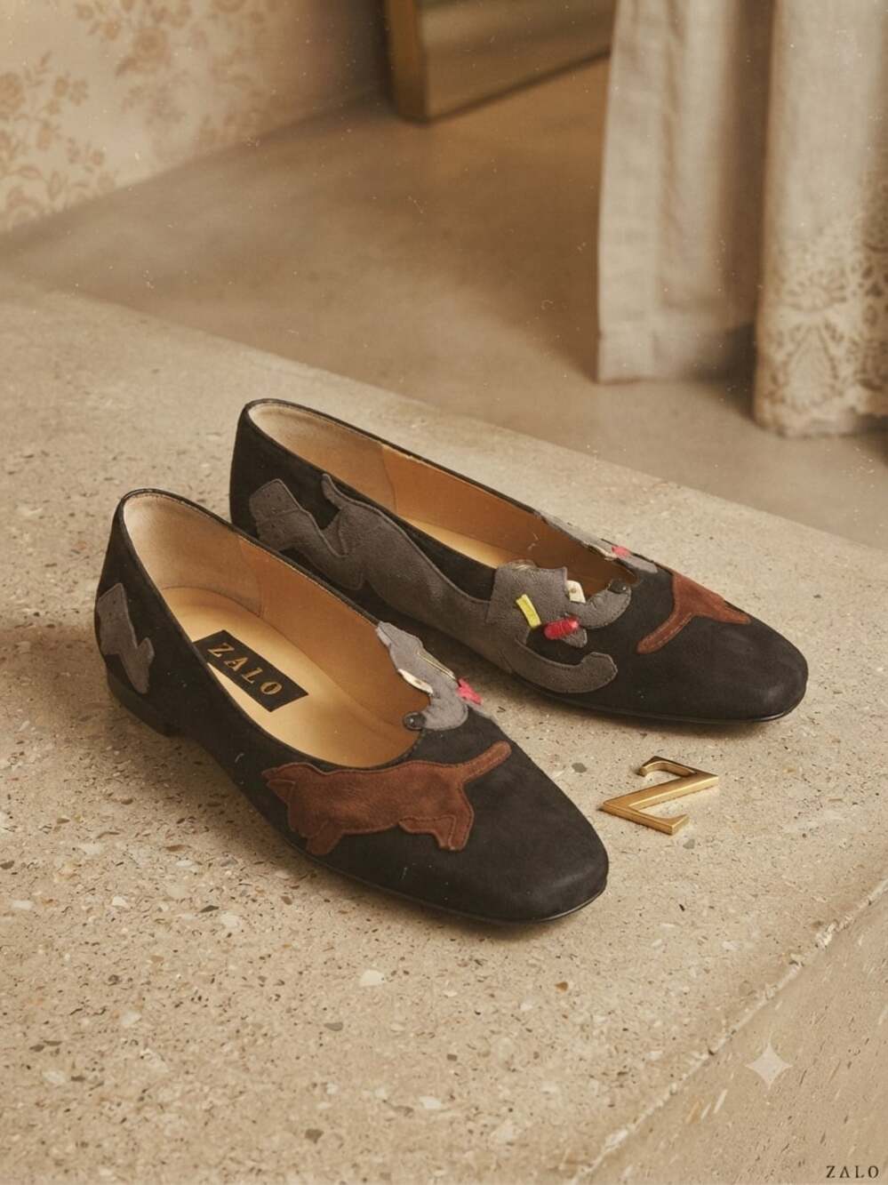 Zalo Vintage Suede Leather Animal Applique Ballet Flats